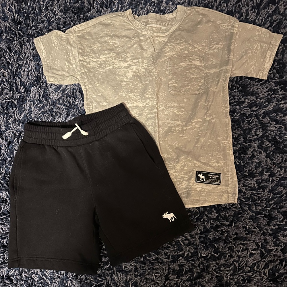 Abercrombie kids boys outfit.